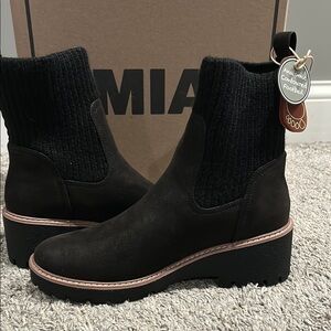 MIA brand. Kara black ankle boots, size 7.5, New with box!